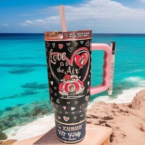 Buc-ee’s New for 2025 “LOVE IS IN THE AIR” 40 oz Yukon Tumbler Free US Shipping